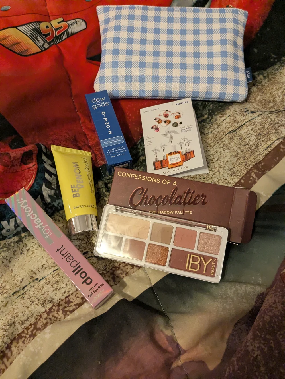 ipsy Blue Gingham Makeup Bag with Neutral Eyeshadow Palette and Skincare Samples
